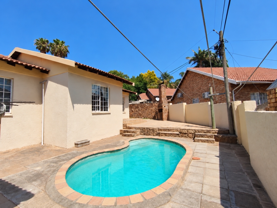 3 Bedroom Property for Sale in Safari Gardens North West